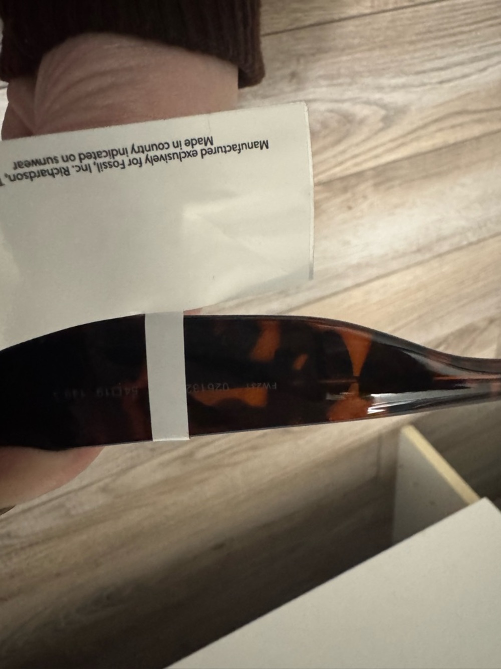 Fossil Tortoise Cat Eye Sunglasses Style X82663 UV Protected NWT - Picture 8 of 8
